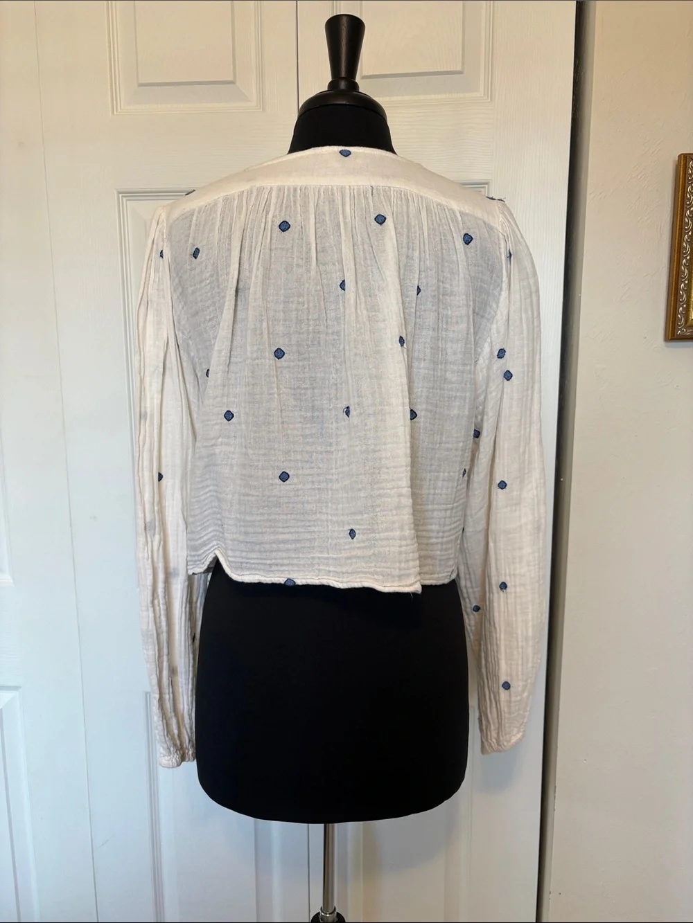 NWOT Free People Embroidered Folkloric Gauze Top - Small.